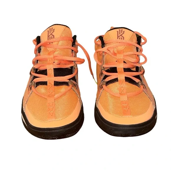 Nike Kyrie Flytrap VI 6 Youth Basketball Shoes - Picture 2 of 5